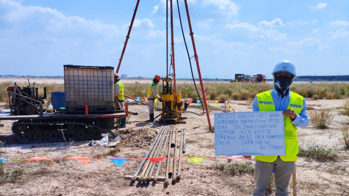 Đội Ngũ Công Ty Qtnc đang Thực Hiện Khảo Sát địa Chất_2