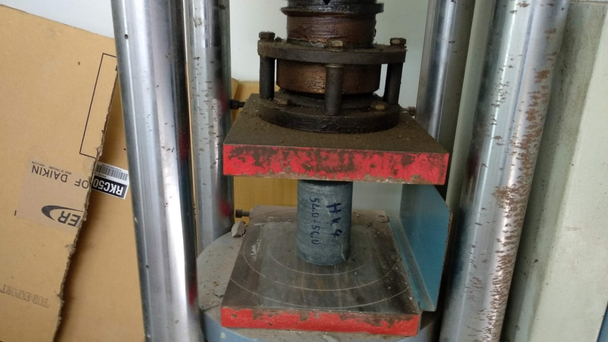 Thí Nghiệm Cơ Lý đất đá (2)